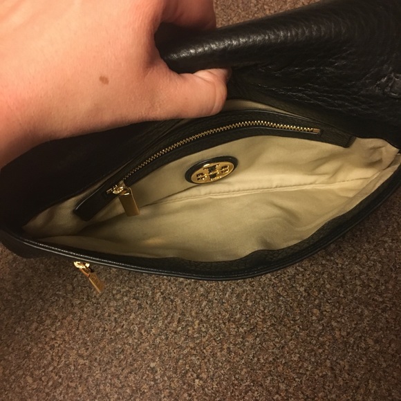 Tory Burch Amanda Clutch - Picture 6 of 7